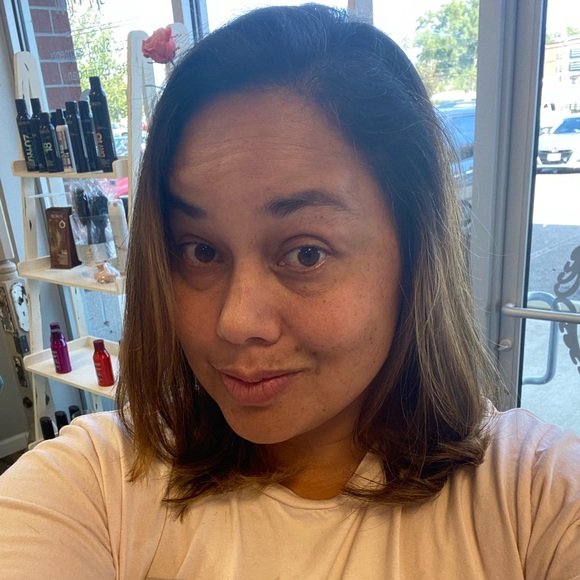 Meet your Posher, Anela - Picture 1 of 1